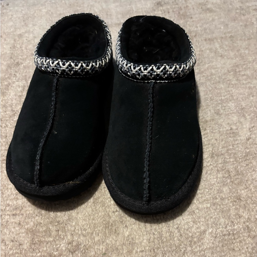 UGG Black Slippers with Knit Detail